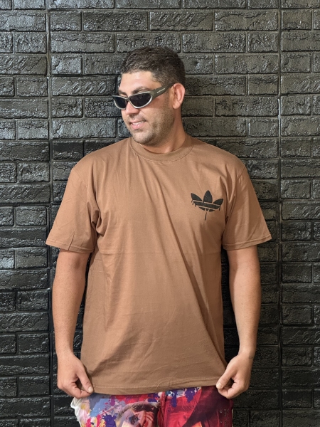 تیشرت پنبه خنک. پوشاک با کیفیت