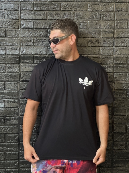 تیشرت پنبه خنک. پوشاک با کیفیت