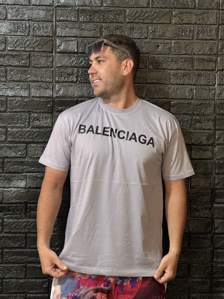 تیشرت پنبه خنک. پوشاک با کیفیت