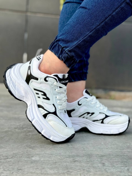 کتونی سایز میانه Balenciaga 10XL سفید مشکی