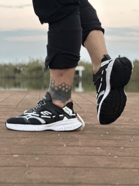 کتونی حراجی اسپرت کارگو BALENCIAGA مشکی سفید