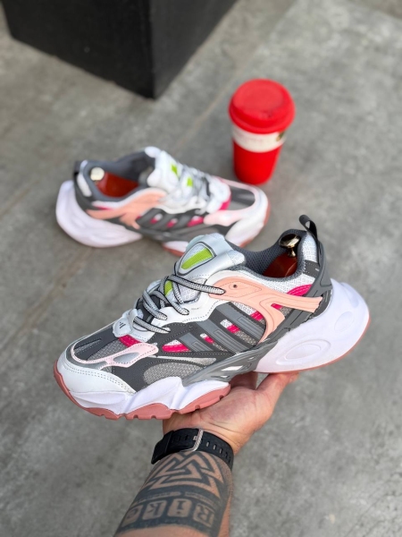 کتونی اسپرت ADIDAS DILKS طوسی سفید کالباسی