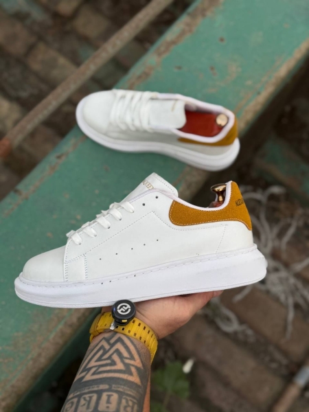 کفش کتونی McQueen سفید خردلی