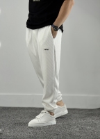 جاگر koton سفید