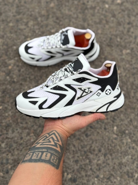 کتونی اسپرت LV سفید مشکی