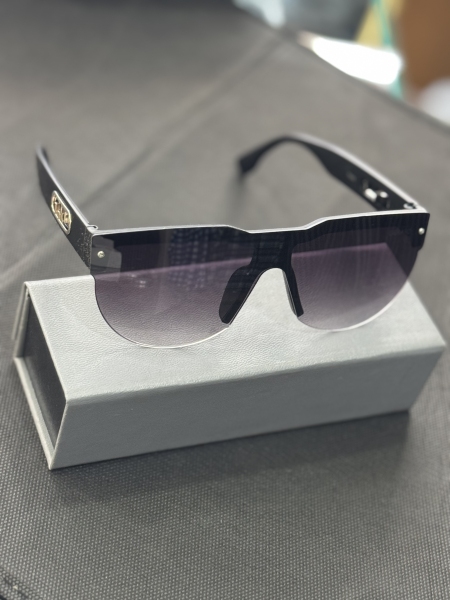 (یو وی دار وارداتی برند گراد) عینک اسپورت(کد پنج