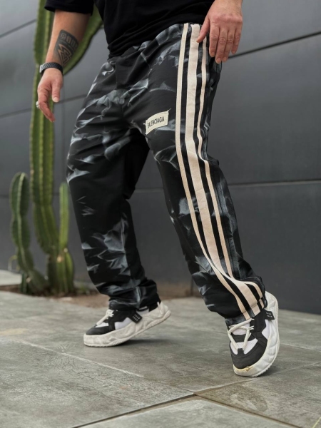 شلوار اسلش کاستوم سه خط نوار وسط پهن BALENCIAGA مشکی