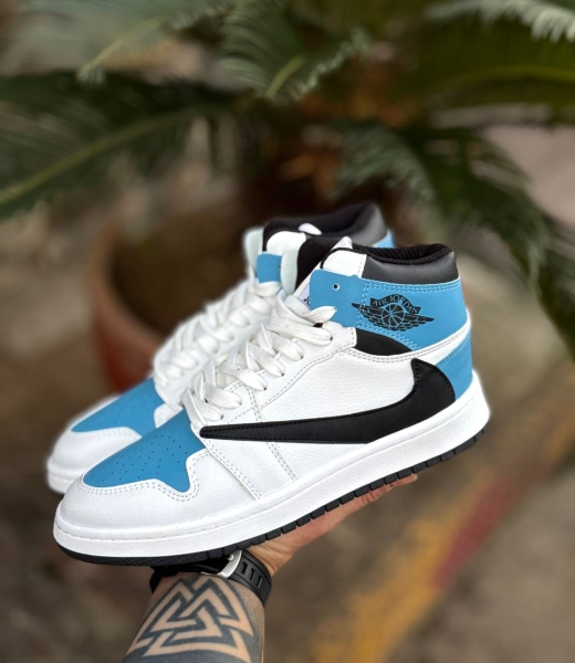 کتونی ساقدار JORDAN TRAVIS سفید آبی مشکی