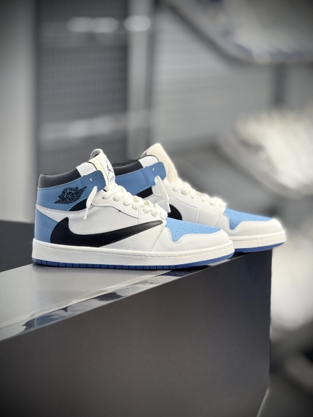 جردن ساقدار سفید آبی