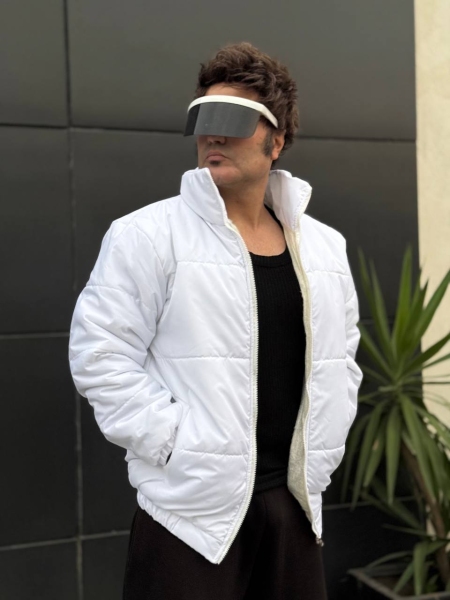 کاپشن پفی سفید