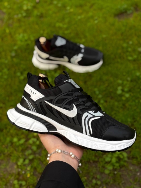 کتونی اسپرت NIKE SKAT مشکی سفید