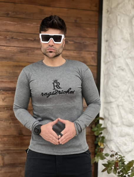 تیشرت آستین بلند طرحدار طوسی