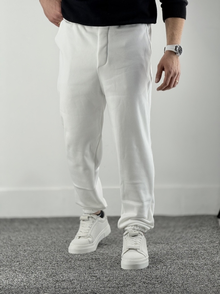 جاگر داخل کرکی سفید