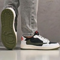 کتونی مردانه مدل نایک ترویس رنگ مشکی سفید سبز