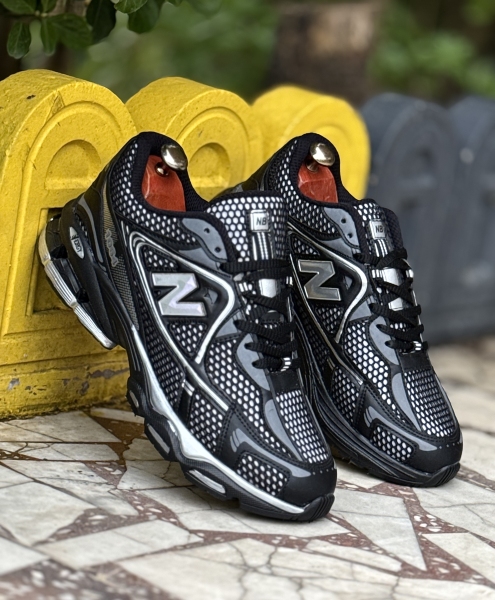 کتونی اسپرت NB 1064 مشکی نقره ای