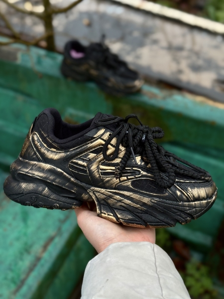 کتونی سایز میانه FASHION کاستوم مشکی طلایی