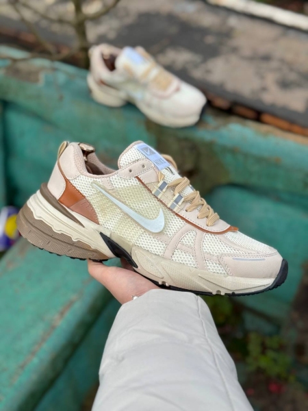 کتونی اسپرت V2K کرم قهوه ای