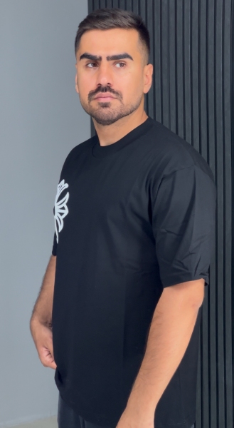 تیشرت پنبه مشکی چاپ پفکی