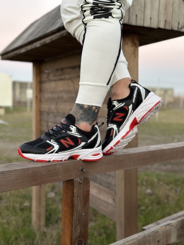 کتونی حراجی NEW BALANCE 630 مشکی قرمز