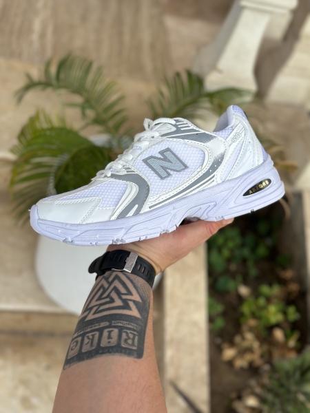 کتونی اسپرت NB 630 سفید طوسی جدید