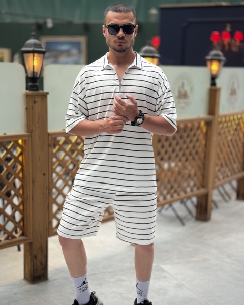 ست تیشرت و شلوارک سفید یقه دار نیم زیپ