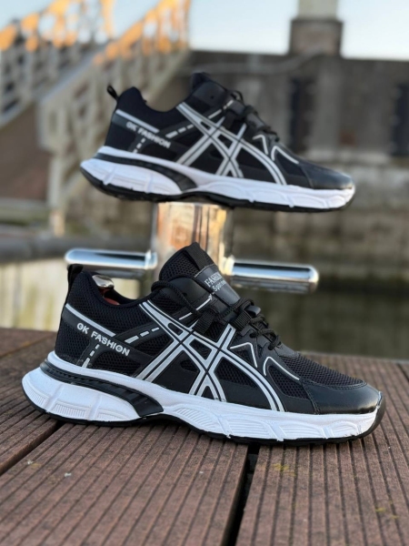 کتونی حراجی اسپرت ASICS مشکی سفید