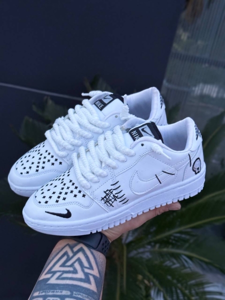 کتونی سایز میانه وودو سفید