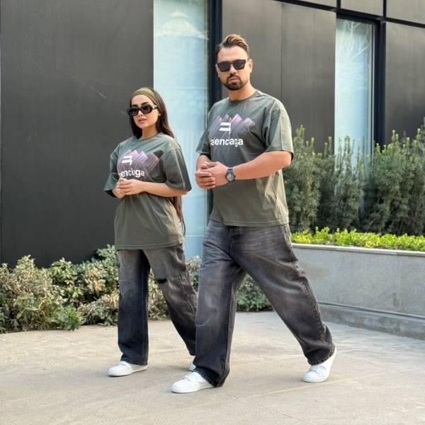 تیشرت چاپ بالنسیاگا قلم کاری شده