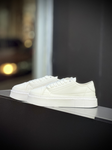 ونس تمام سفید zara