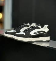 کتونی اسپرت سفید مشکی