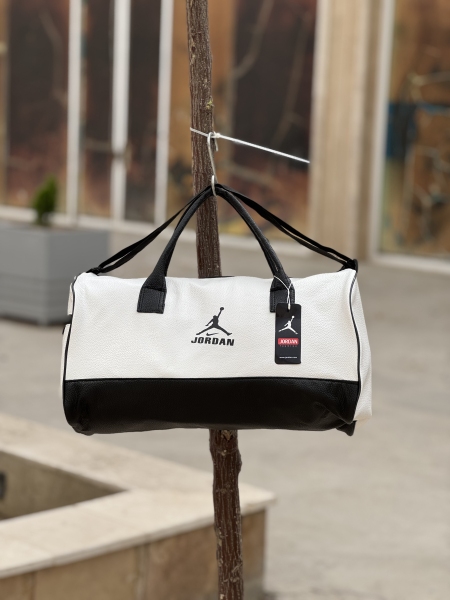 ساک ورزشی جنسه پارچه چرم صنعتی