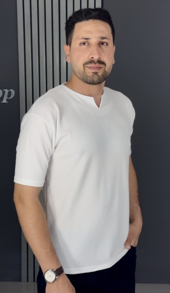 تیشرت یقه کوبایی سفید