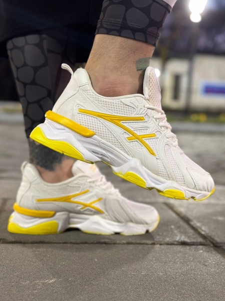 کتونی حراجی اسپرت ASICS NEW سفید زرد