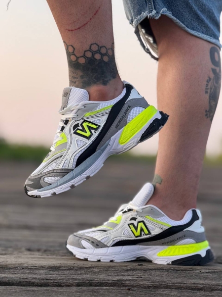 کتونی مردانه NEWBALANC سفید فسفری