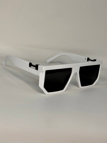 عینک آفتابی طرح جدید سفید