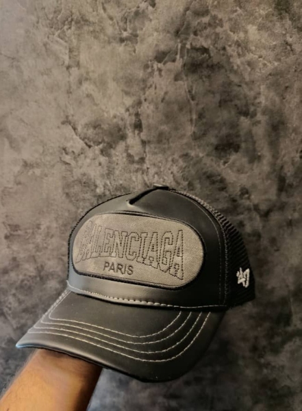 "کلاه پشت تور دار"