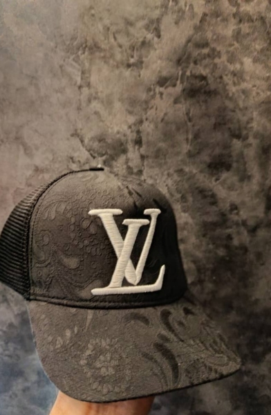 "کلاه پشت تور دار گلدوزی شده"