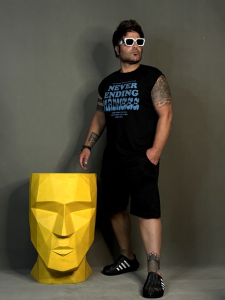 ست تاپ و شلوارک NEVER ENDING مشکی آبی