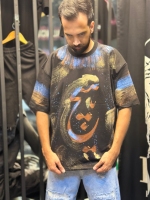 تیشرت باکسی هیچ