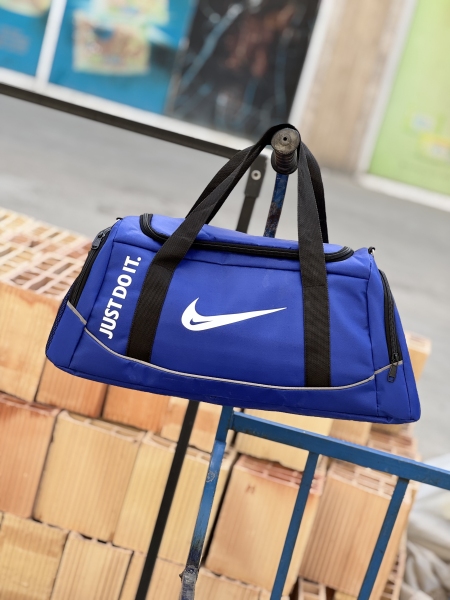 ساک ورزشی(لوازم ورزشی)