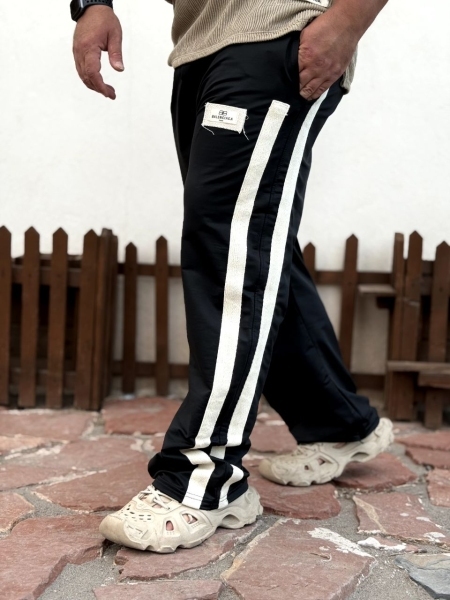 شلوار اسلش BALENCIAGA سفید نوار از زیرجیب مشکی