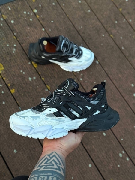 کتونی اسپرت ADIDAS DILKS سفید مشکی